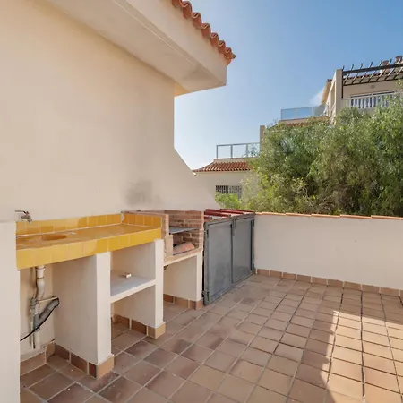 Michelangelo 212 דירה