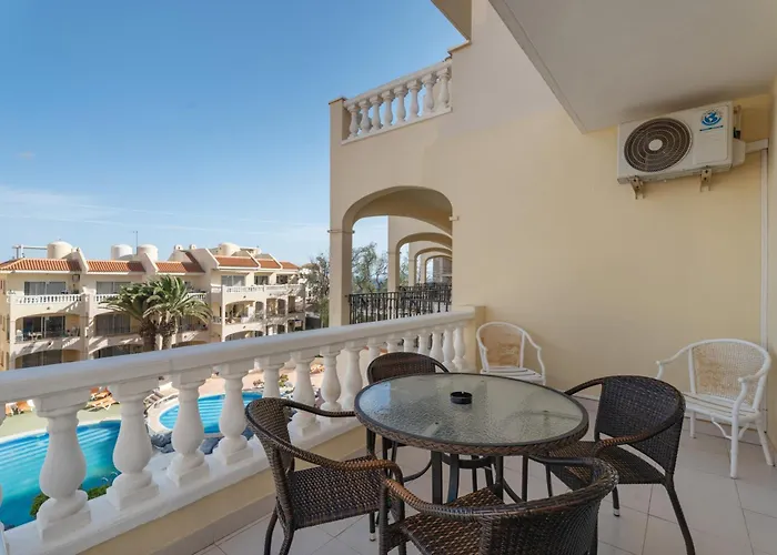 Apartment Michelangelo 212 *