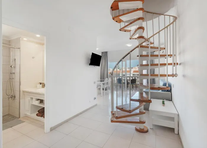 Michelangelo 212 * סן מיגל דה אבונה